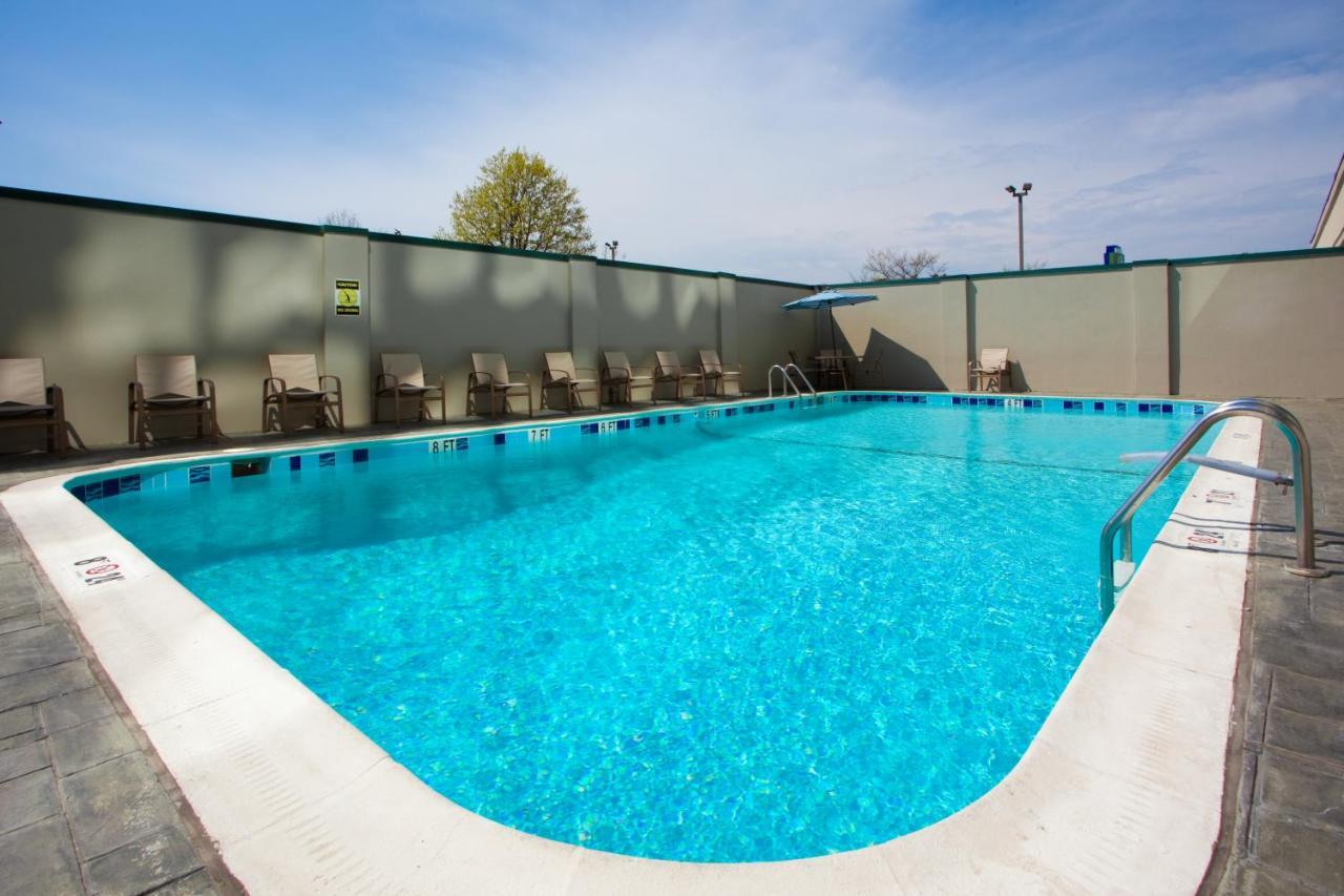 Holiday Inn Express Washington Dc Sw - Springfield By Ihg Exterior photo