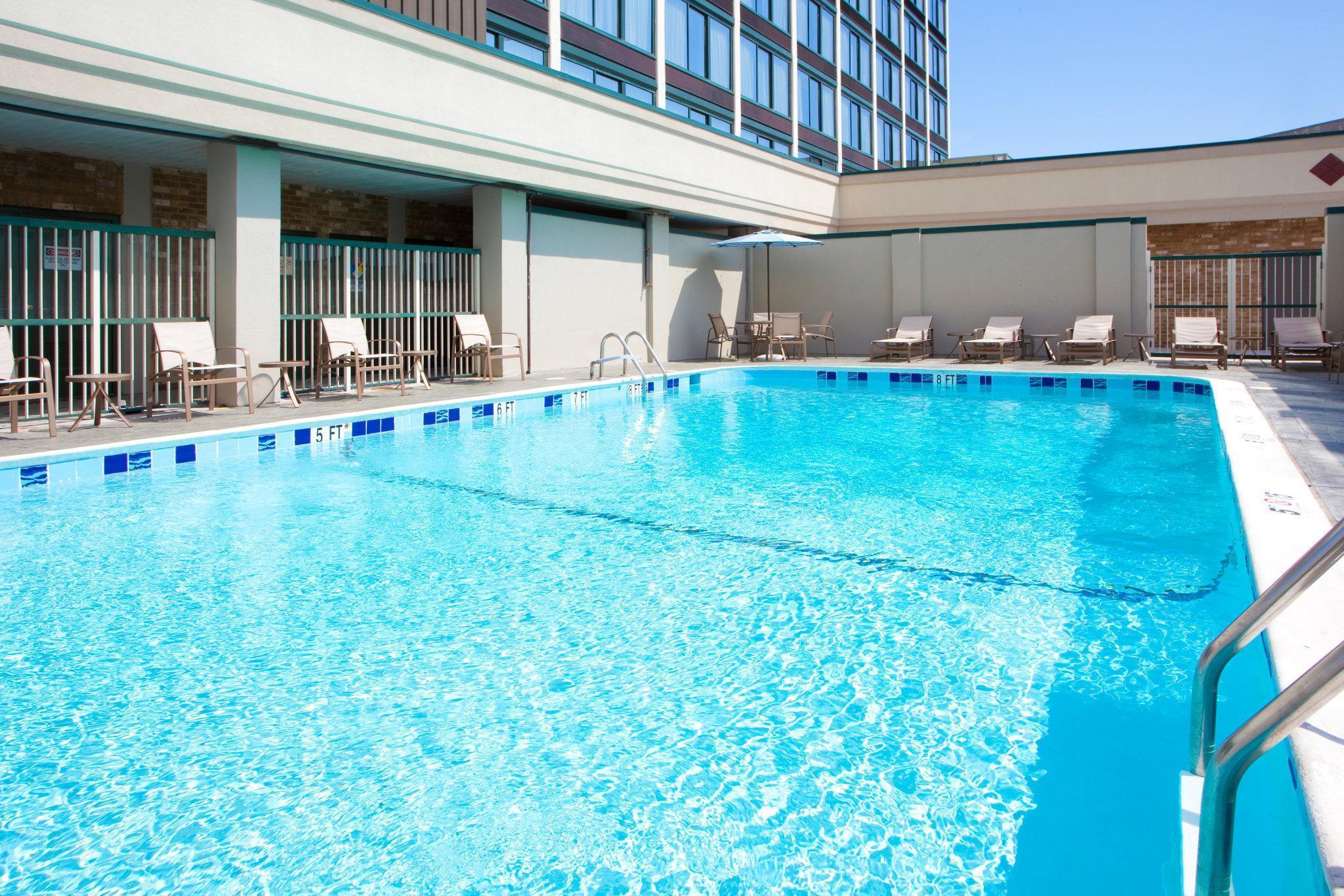Holiday Inn Express Washington Dc Sw - Springfield By Ihg Exterior photo