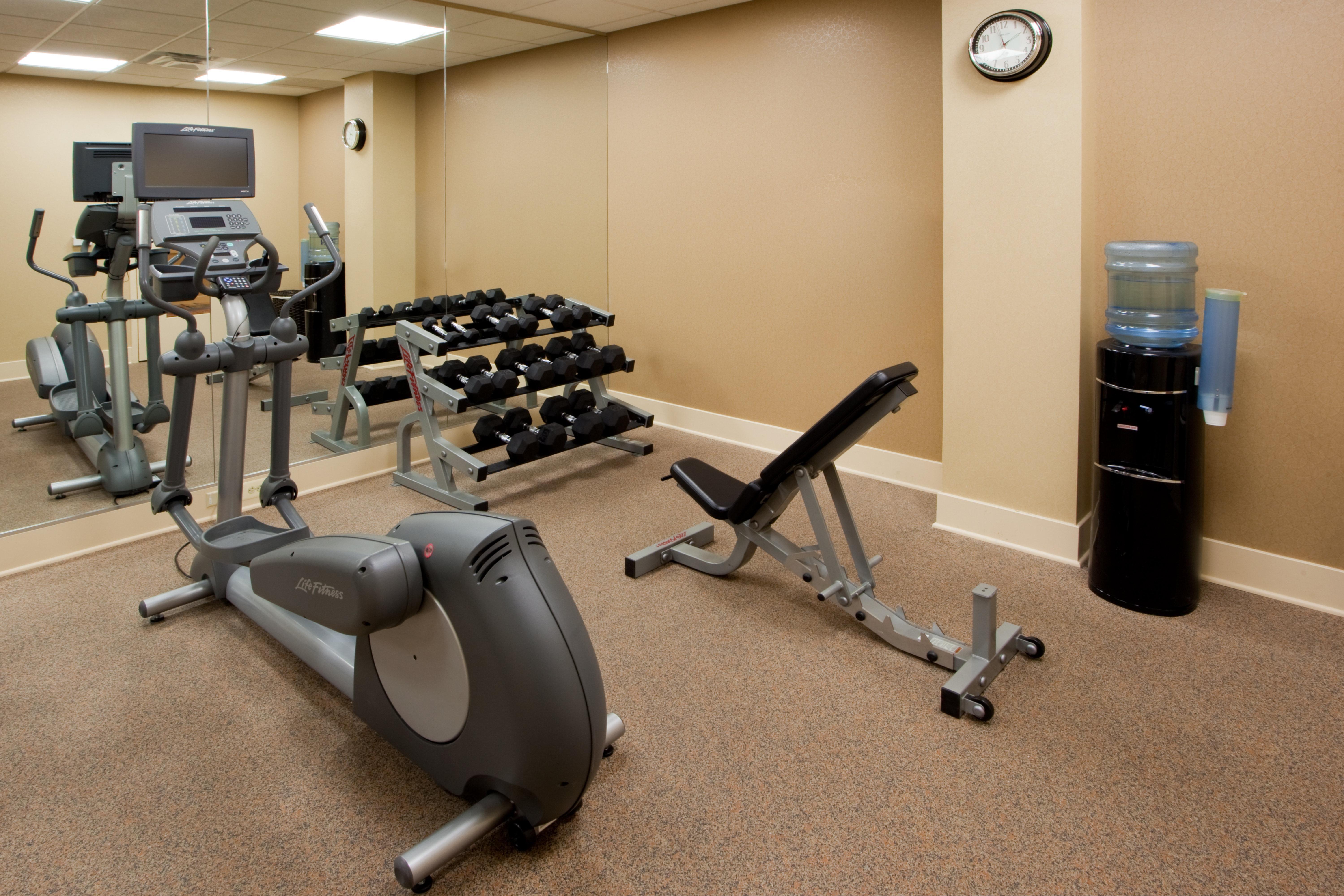 Holiday Inn Express Washington Dc Sw - Springfield By Ihg Exterior photo