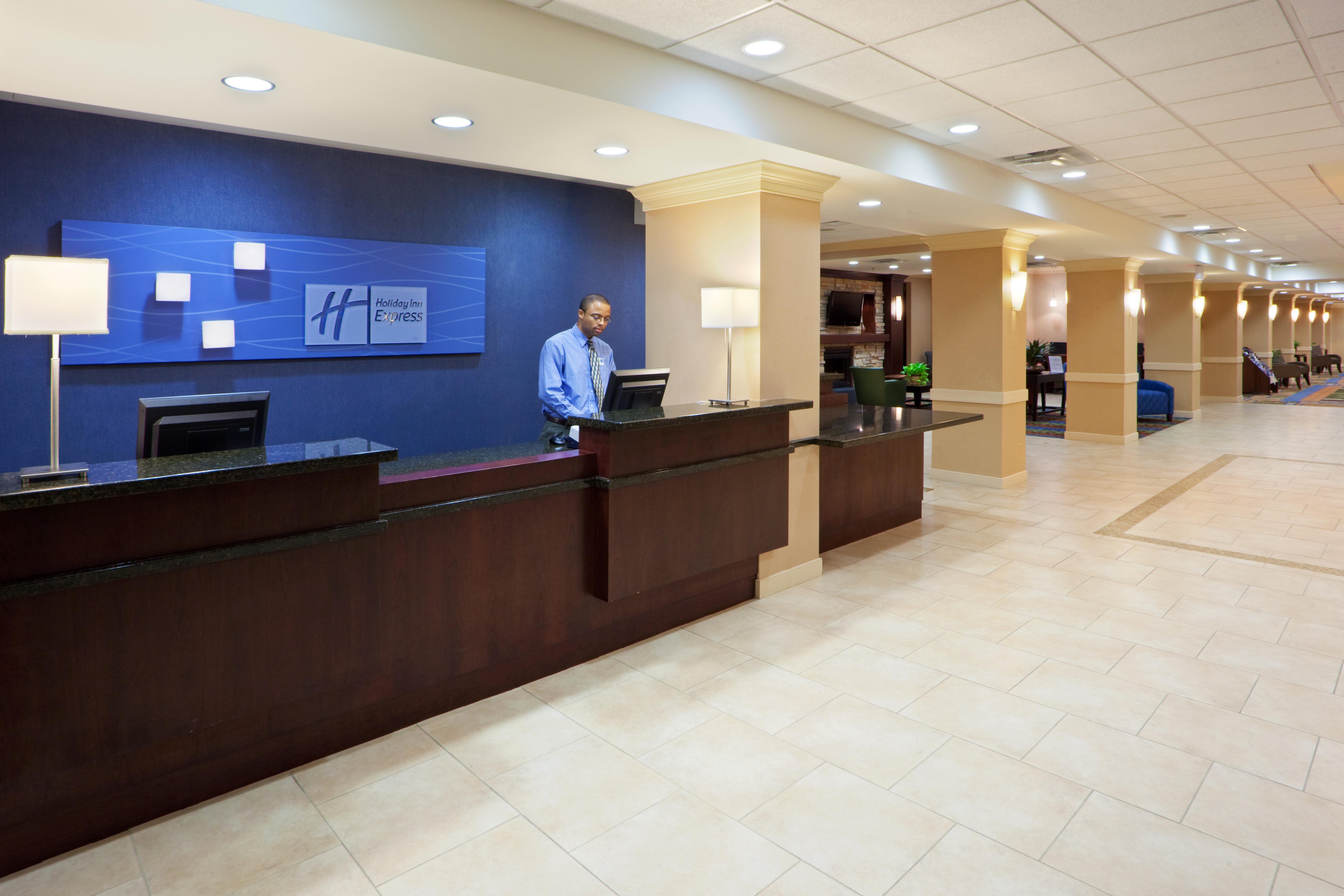 Holiday Inn Express Washington Dc Sw - Springfield By Ihg Exterior photo