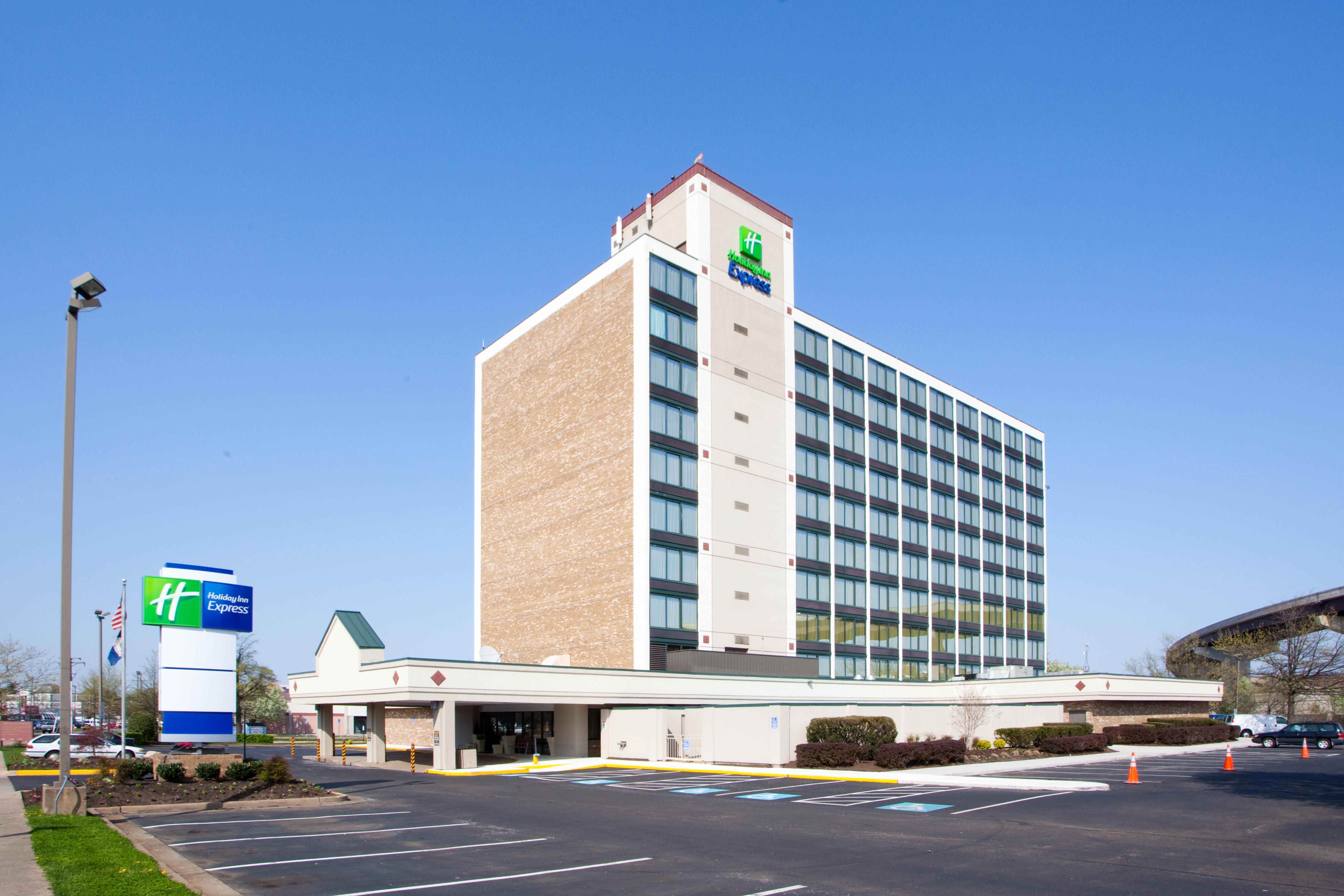 Holiday Inn Express Washington Dc Sw - Springfield By Ihg Exterior photo